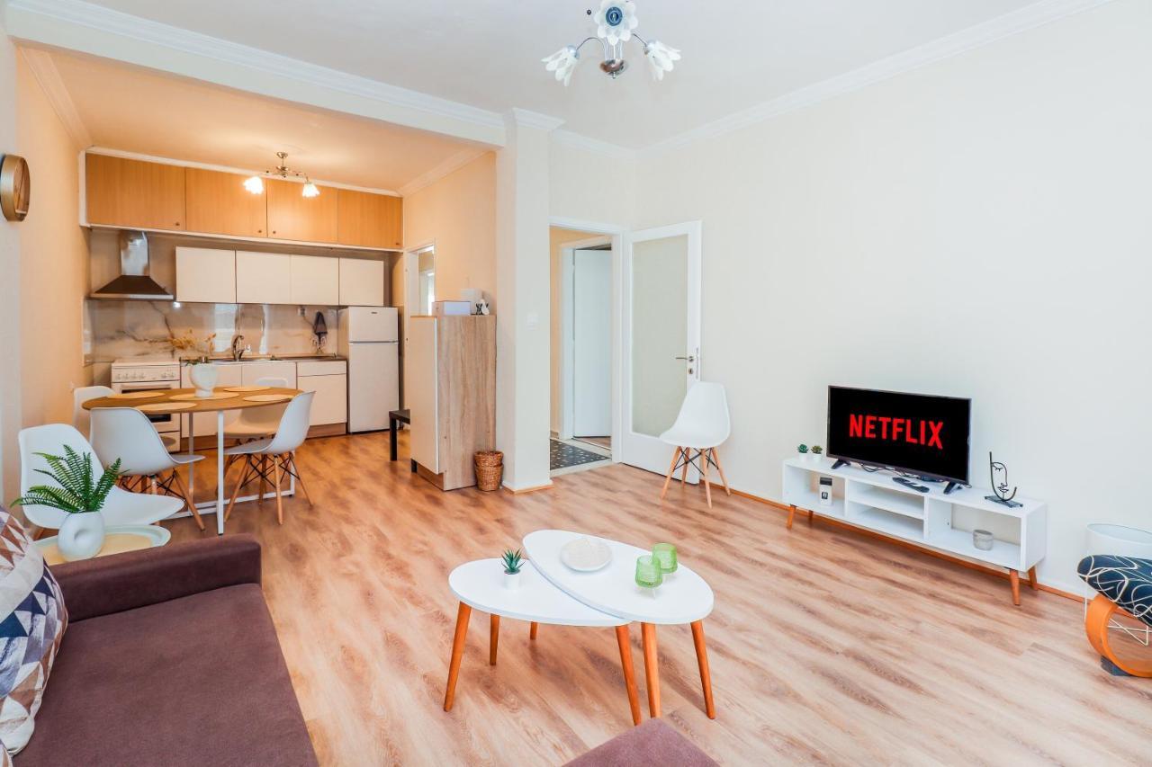 Grand Apartment Next To Center 3Bd 110Sqm テッサロニキ エクステリア 写真